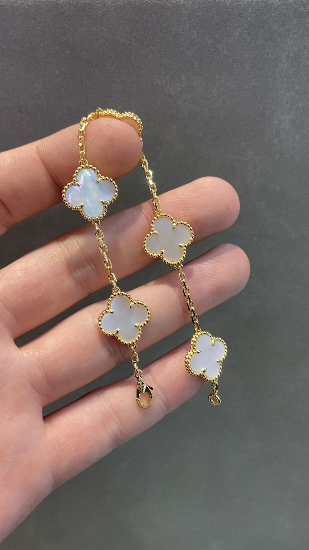 Van Cleef & Arpels vca金白五花手链 对版cnc扣
