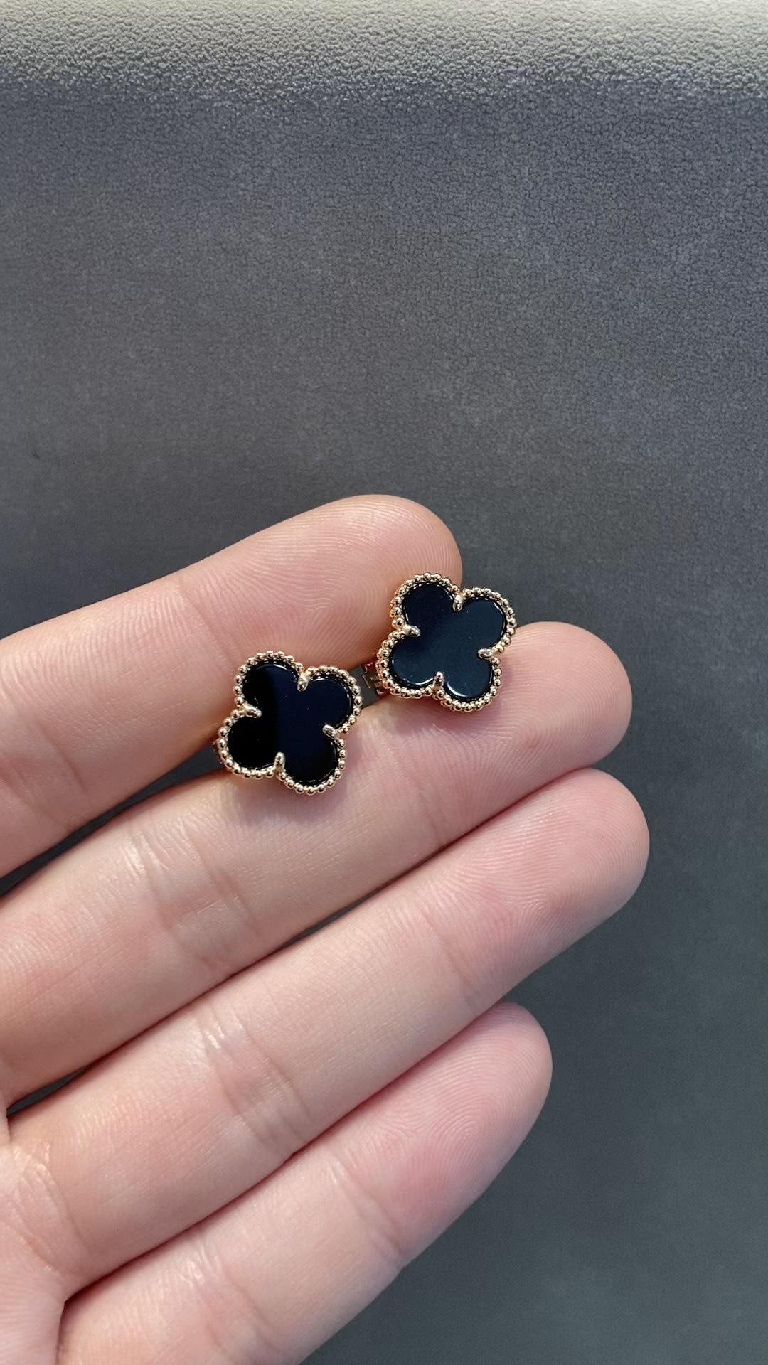 Van Cleef & Arpels vca黑玛瑙四叶草耳拍 耳环 玫金色