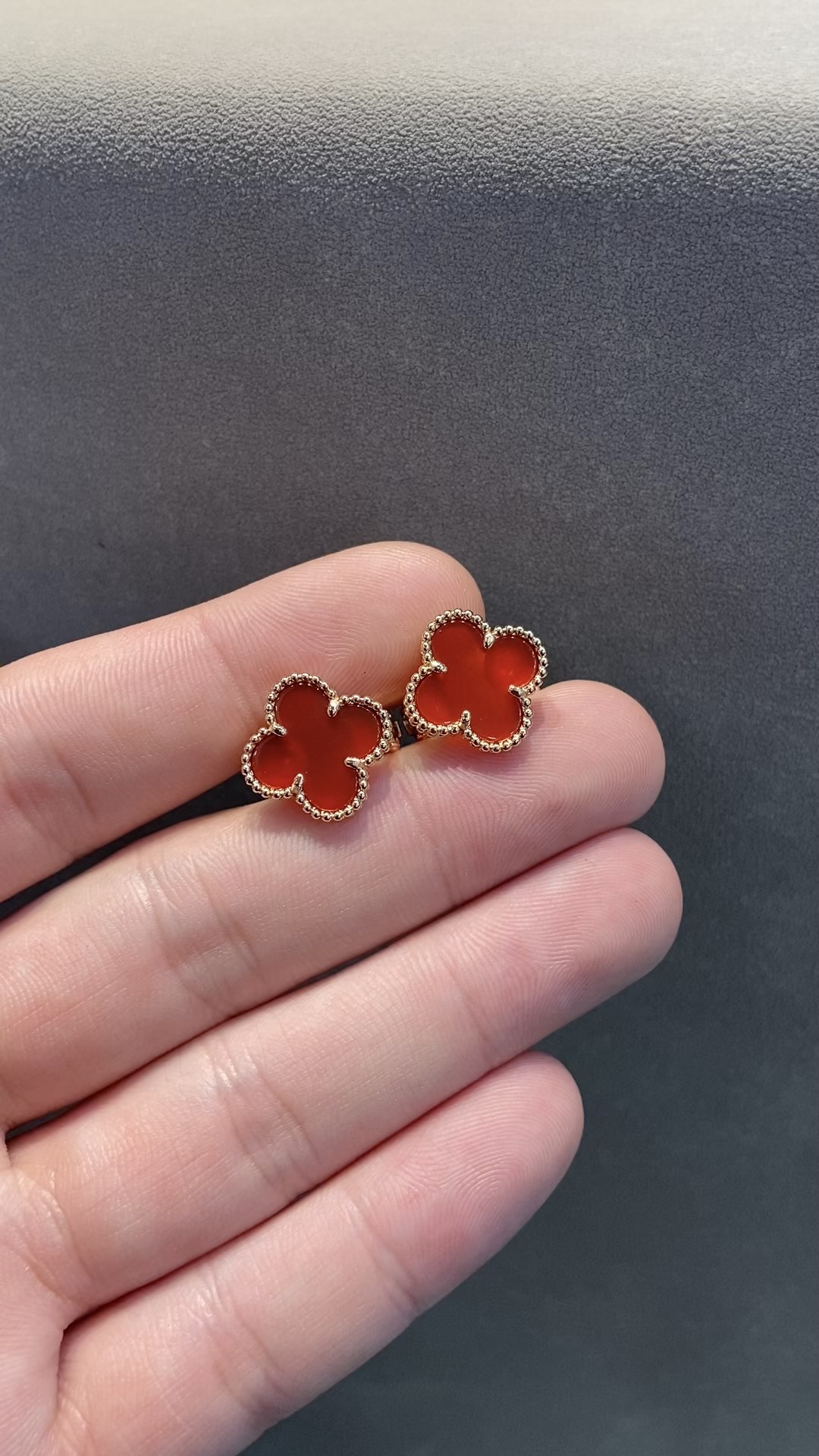 Van Cleef & Arpels vca红玉髓四叶草耳拍 耳环 玫金色