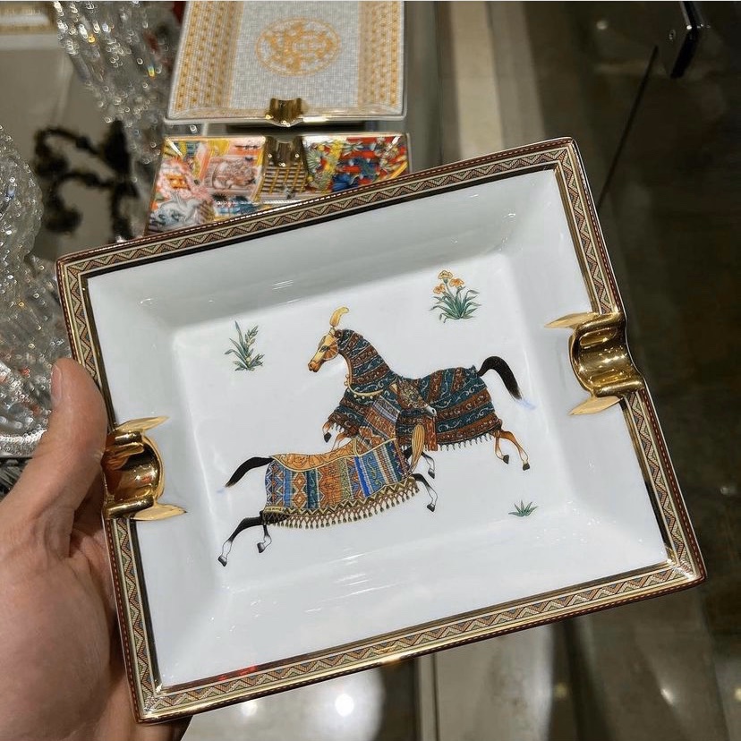 路易威登 Louis Vuitton 高定典藏名品高定成衣时装外套连衣裙衬衫T恤 #BF91D045 4