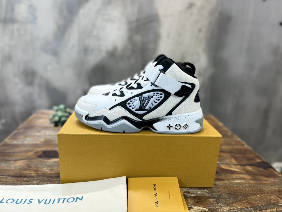 Louis Vuitton 驴家、L家2022新款Trainer2路易威登FW篮球运动鞋90‘s vibe