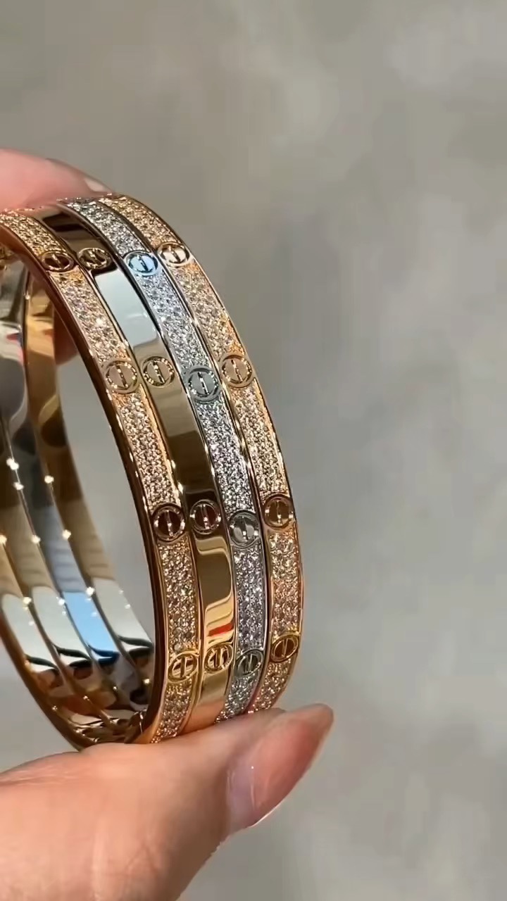 Bvlgari Bvlgari 宝格丽 窄版满天星手镯
