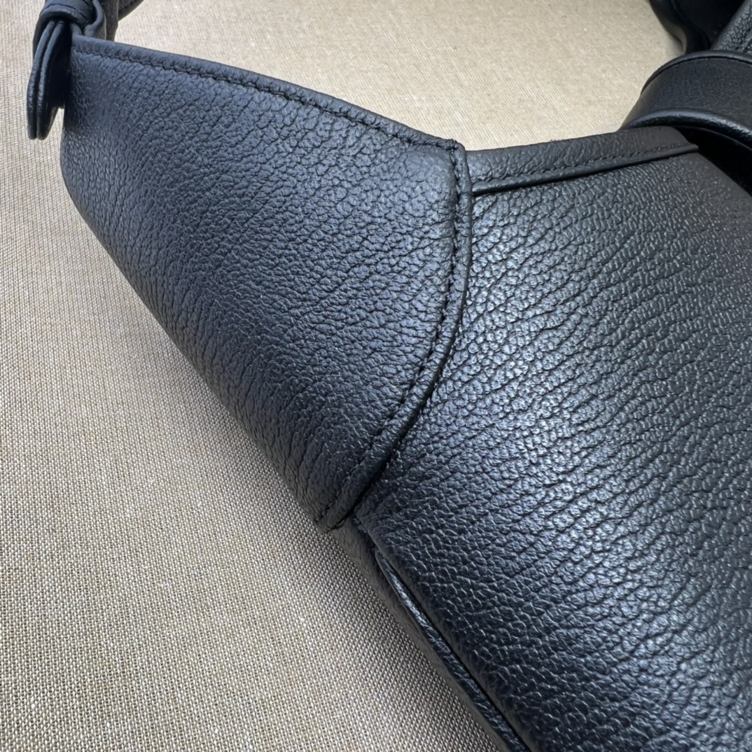 Gucci Style Leather Bag style reference detail image 6 from source 770051