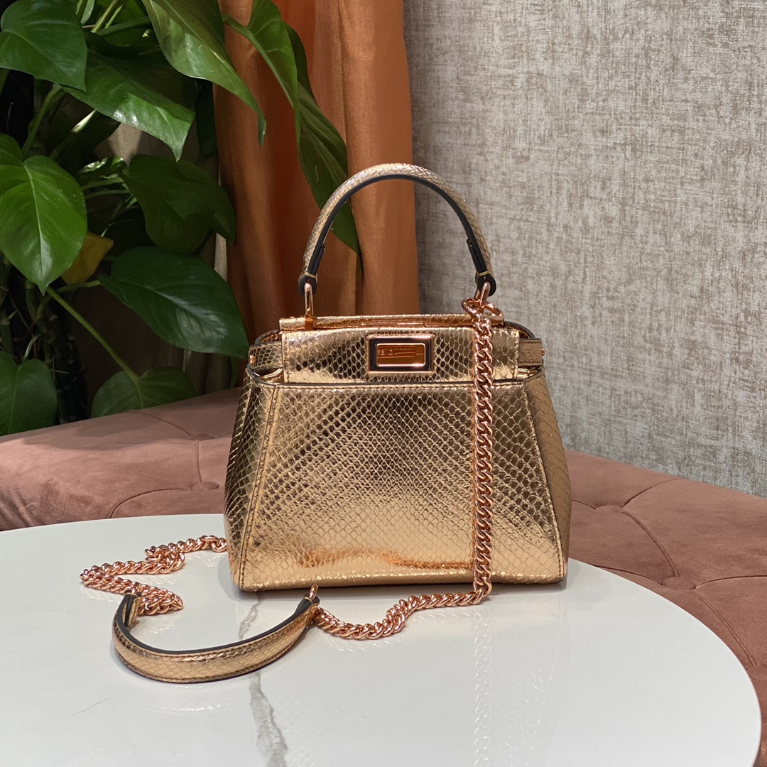 1800 A batch of new small handbags from the Fendi peekaboo series of genuine snakeskin imported from the Philippines, with internal pockets and i