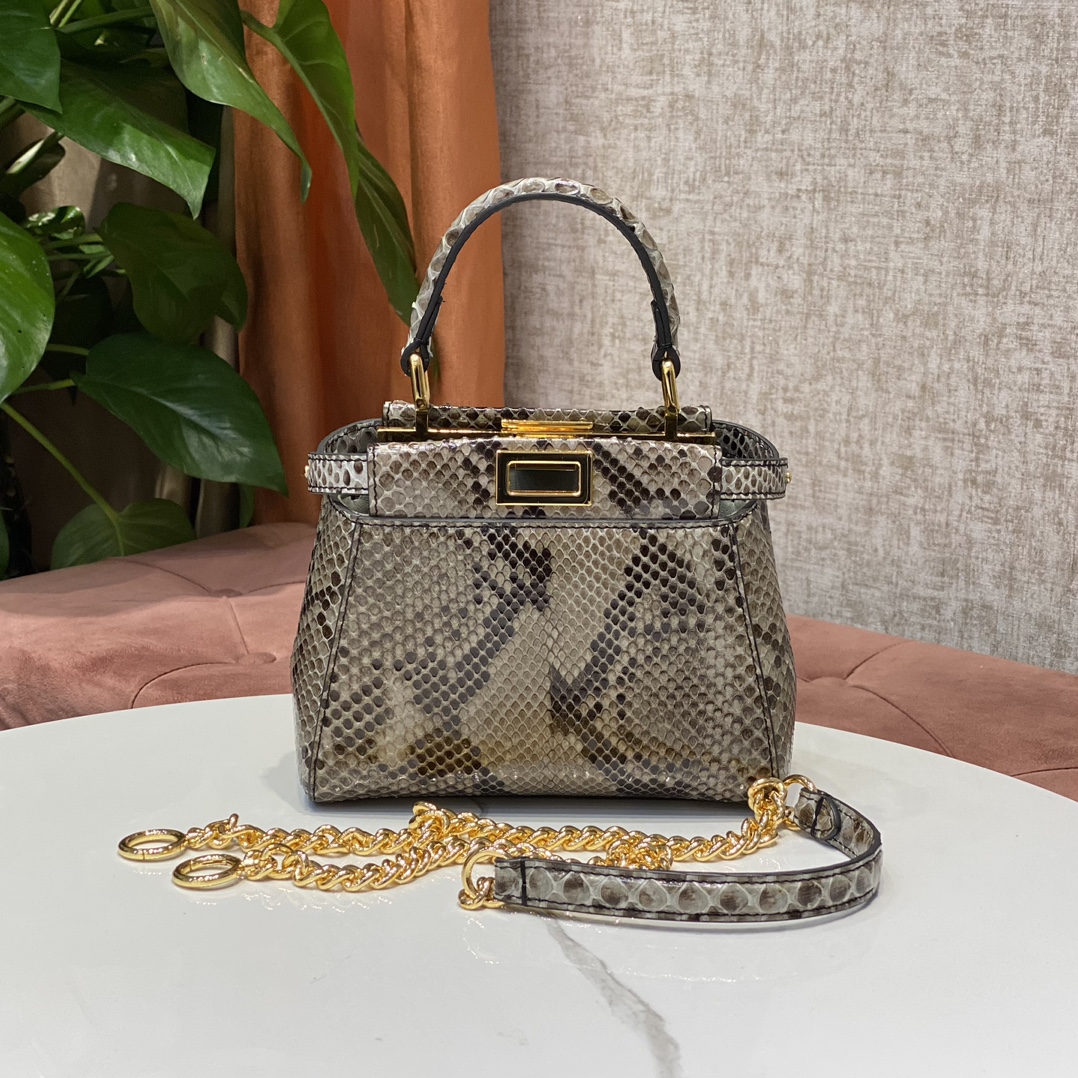 1800 A batch of new small handbags from the Fendi peekaboo series of genuine snakeskin imported from the Philippines, with internal pockets and i