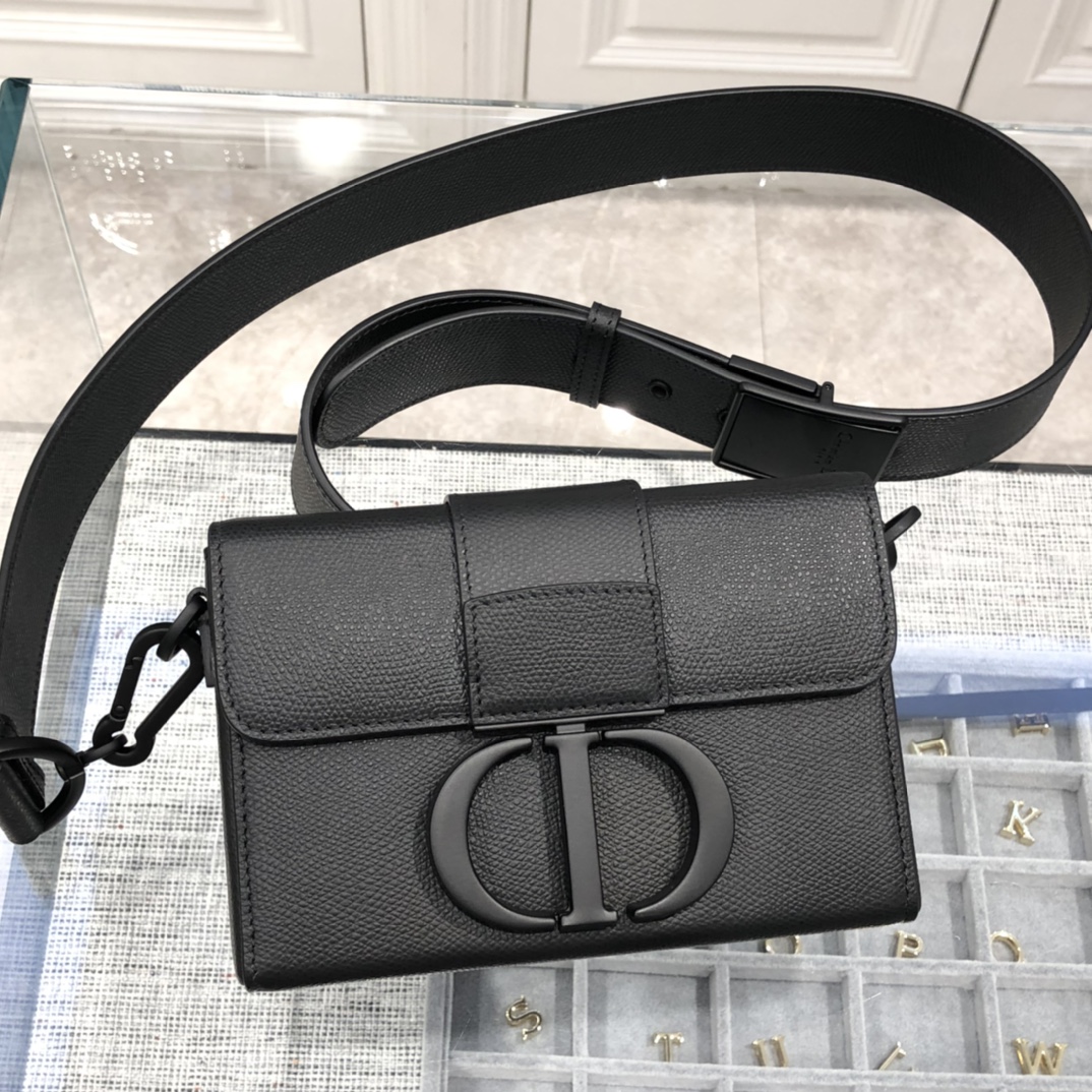 디올 Montaigne 17.5cm 블랙 소가죽 박스백 레플리카
