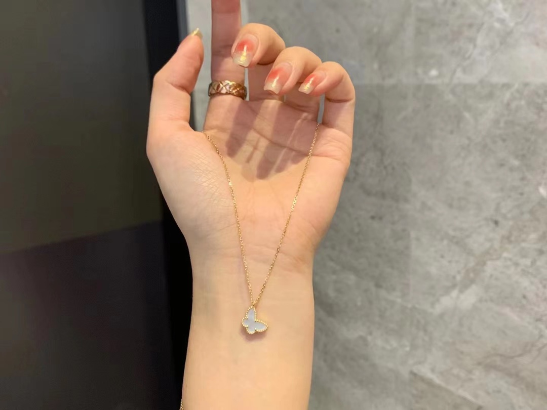 Van Cleef & Arpels Vca白贝小蝴蝶项链