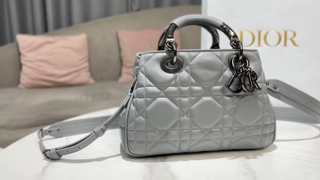 Best Fake
 Dior Lady Handbags Crossbody & Shoulder Bags Grey Cowhide