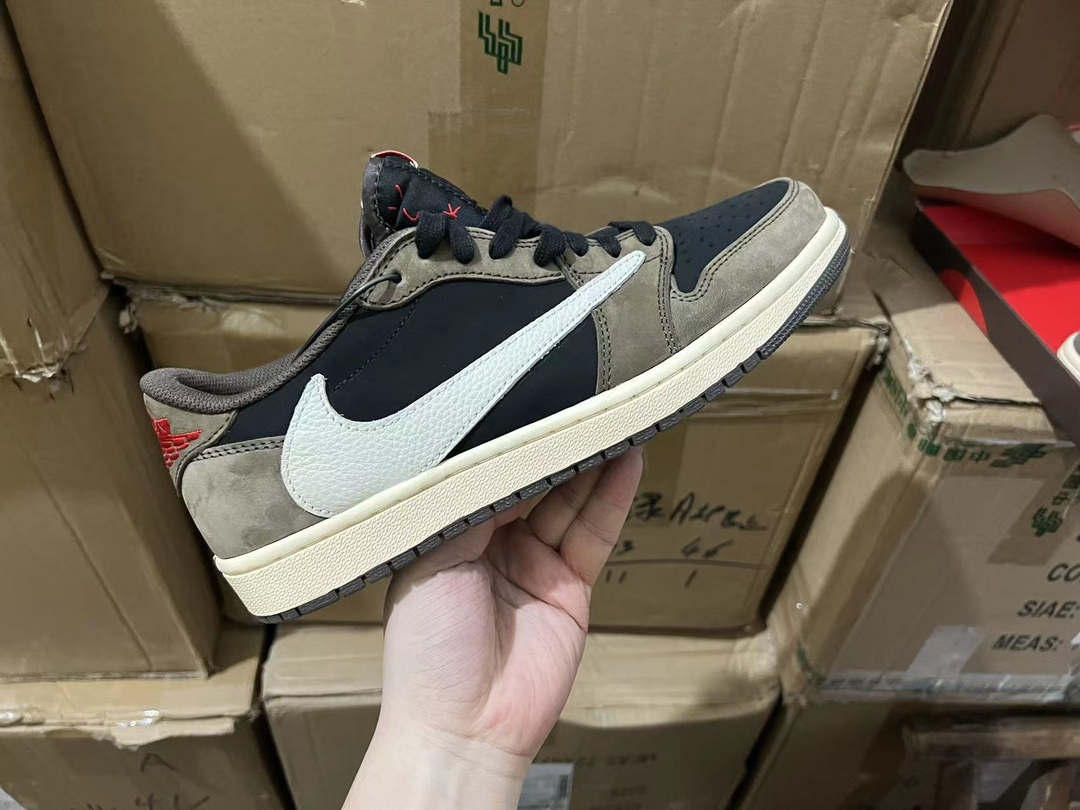 Aj1 一代倒钩低帮 棕色 ?