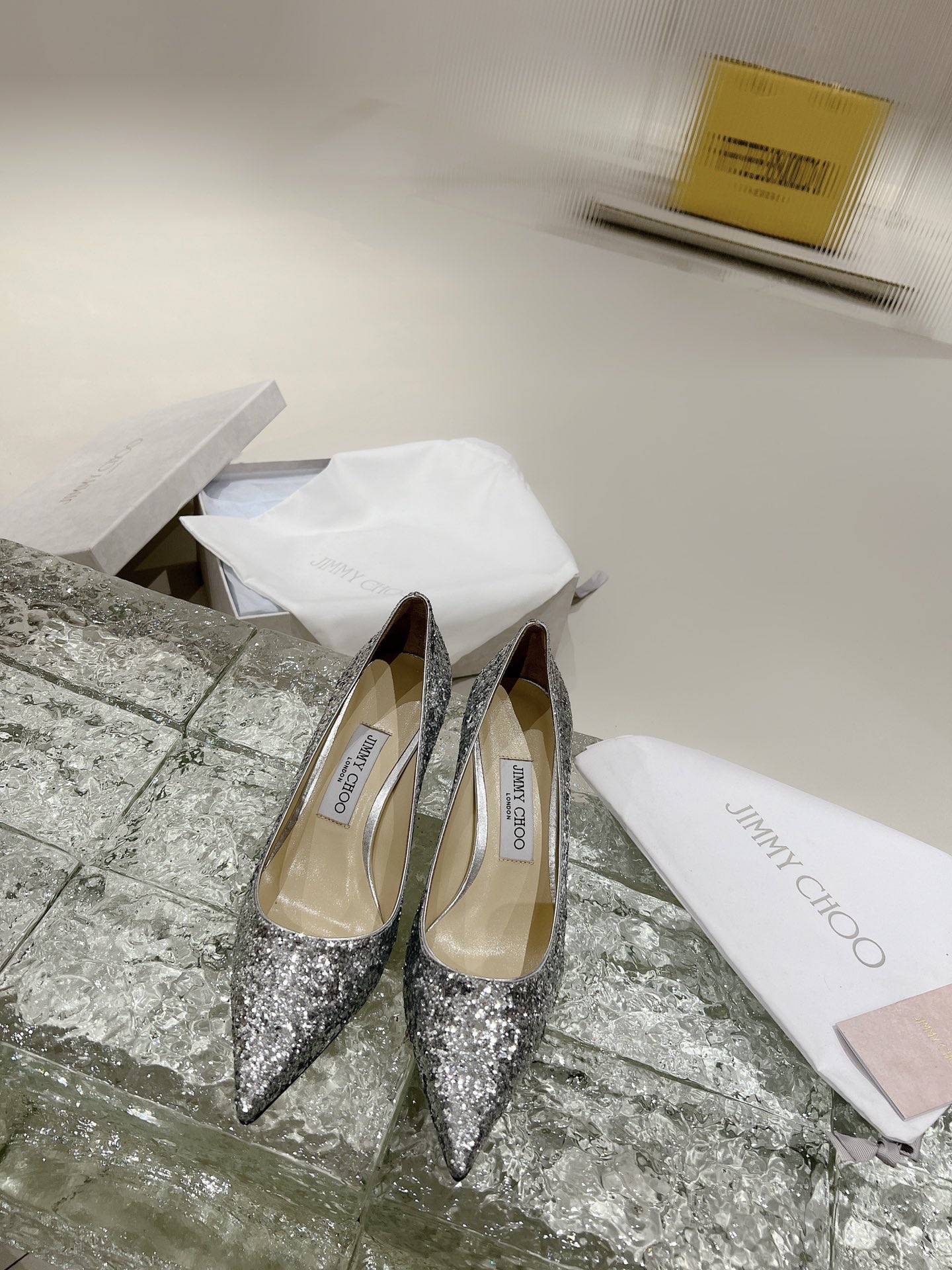 JIMMY CHOO ハイヒール ポインテッドトゥパンプス 高温ホットフィックスラインストーン+輸入シープスキン フルグレインクリスタルシープレザー 1.0/6.5/8.5cm