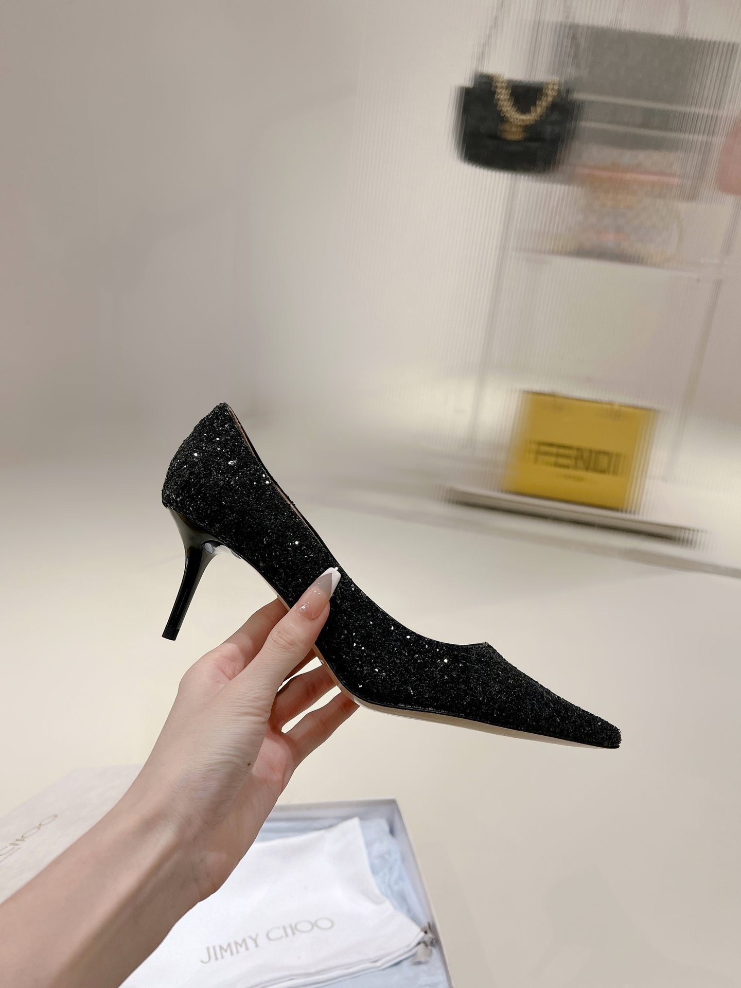 JIMMY CHOO абцасы востры нос чаравікі глыбокі выраз гарачае стрази + імпартная авечая скура поўнай зернявітасці крыштальная авечая скура 1.0/6.5/8.5cm