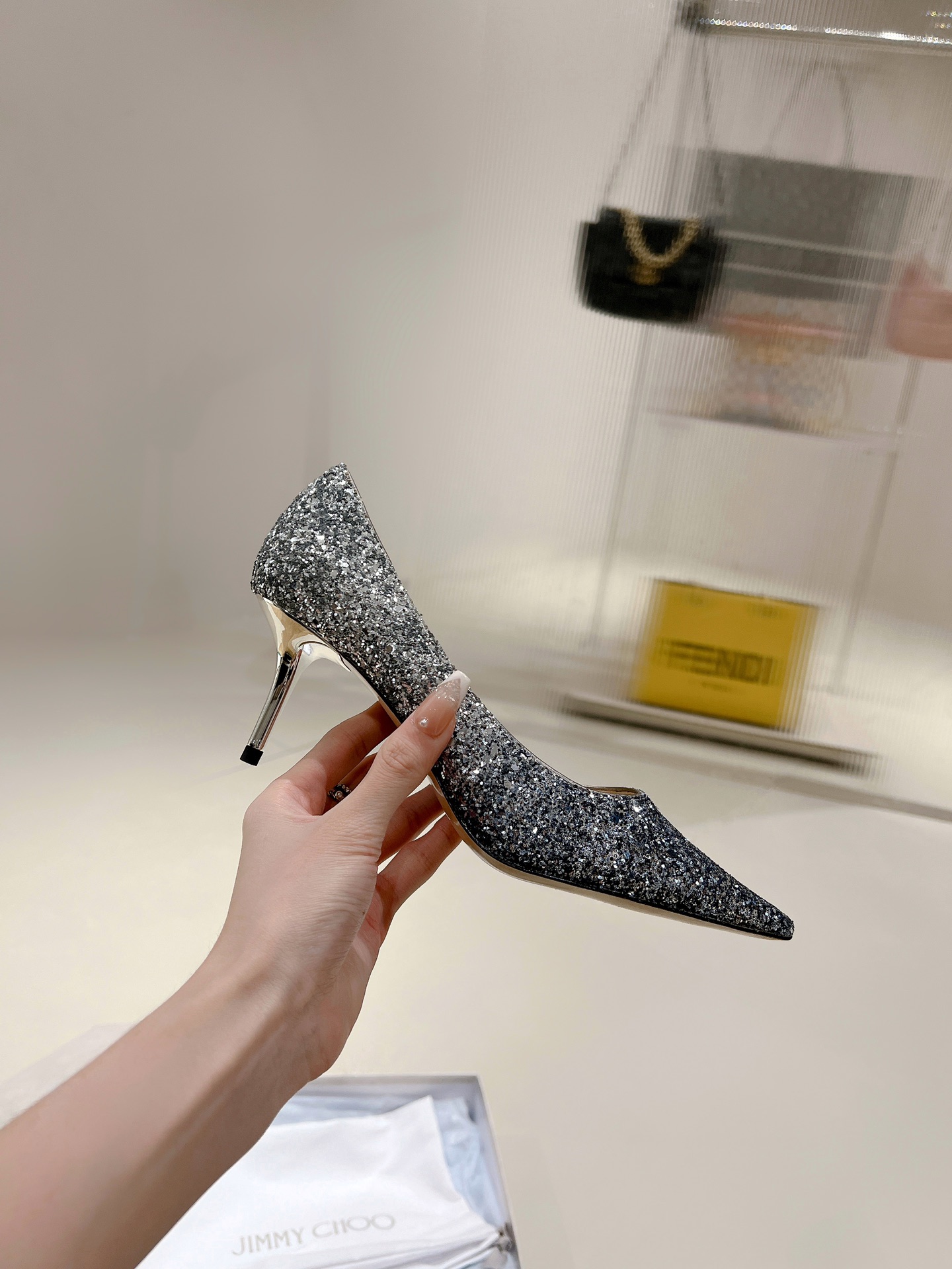 JIMMY CHOO высокая шпілька завостраны насок глыбокі выраз высокотемпературная аплікацыя стразамі + імпартаваная авечая скура поўнай зернявай структуры крышталізаваная авечая скура 1.0/6.5/8.5cm