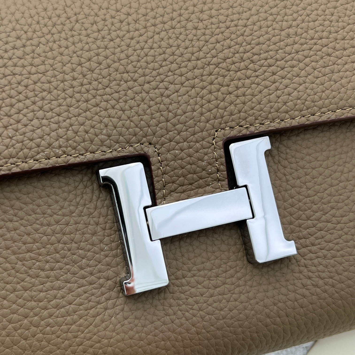 Hermes Constance Wallet Crossbody Bag in Taupe Leather with Silver Hardware 6 a1675001950631 7204