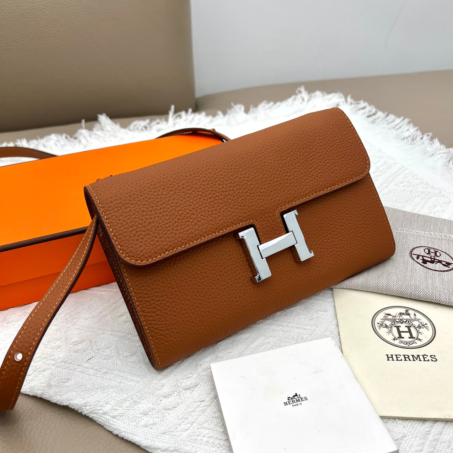 Hermes Constance バッグ 原単モデル 荔枝纹 銀扣