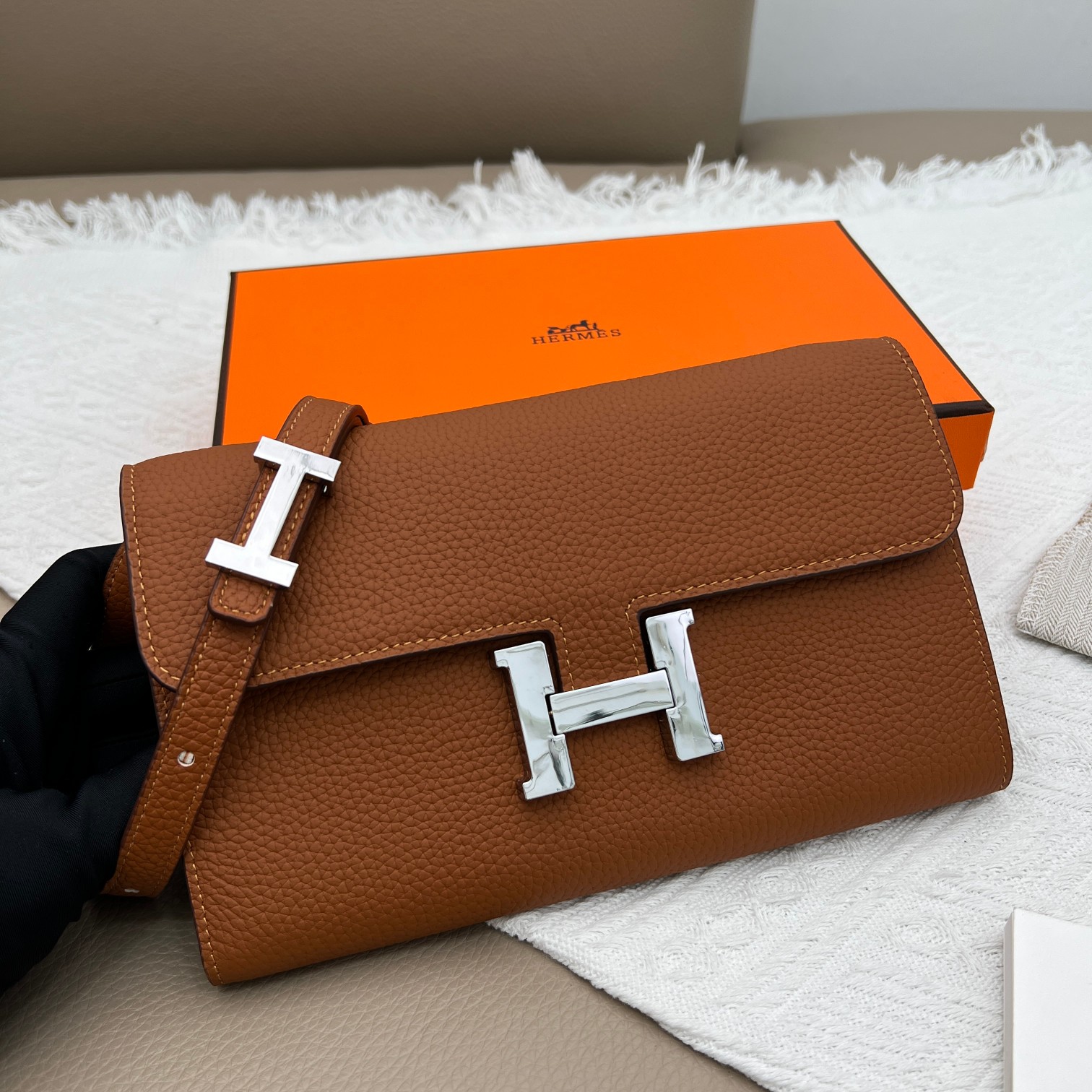 Hermes Constance バッグ 原単モデル 荔枝纹 銀扣