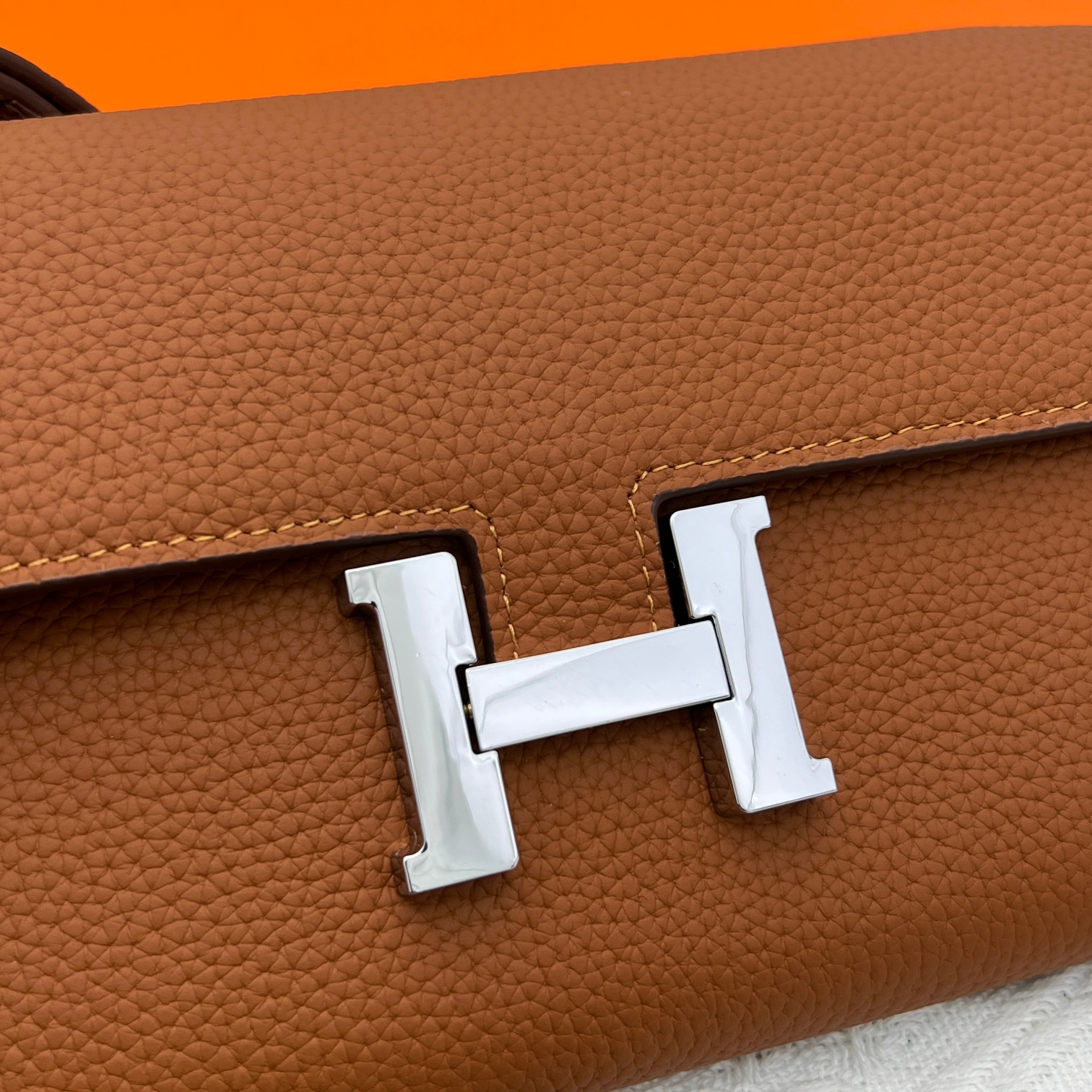 Hermes Constance バッグ 原単モデル 荔枝纹 銀扣