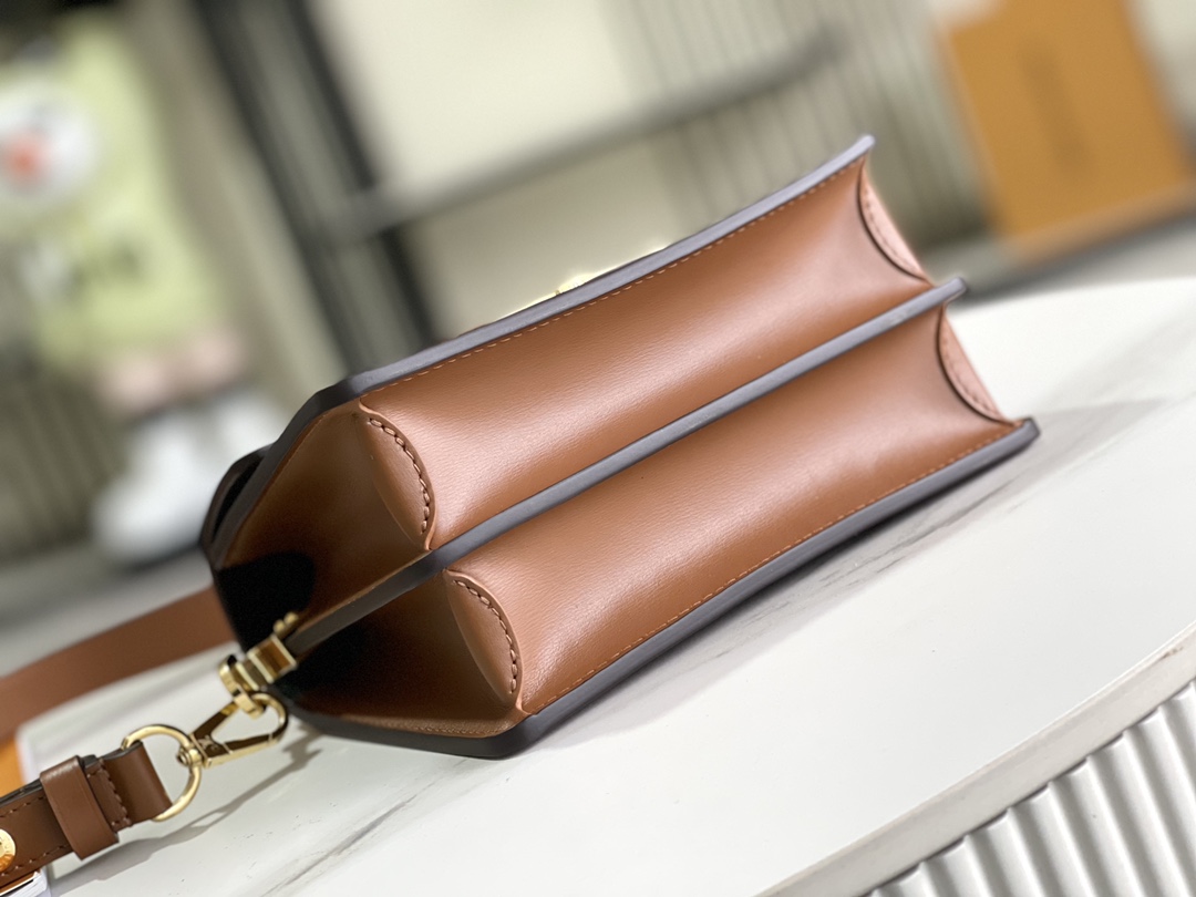 Louis Vuitton Haute Couture Classic Luxury Handbag Shoulder Crossbody 4