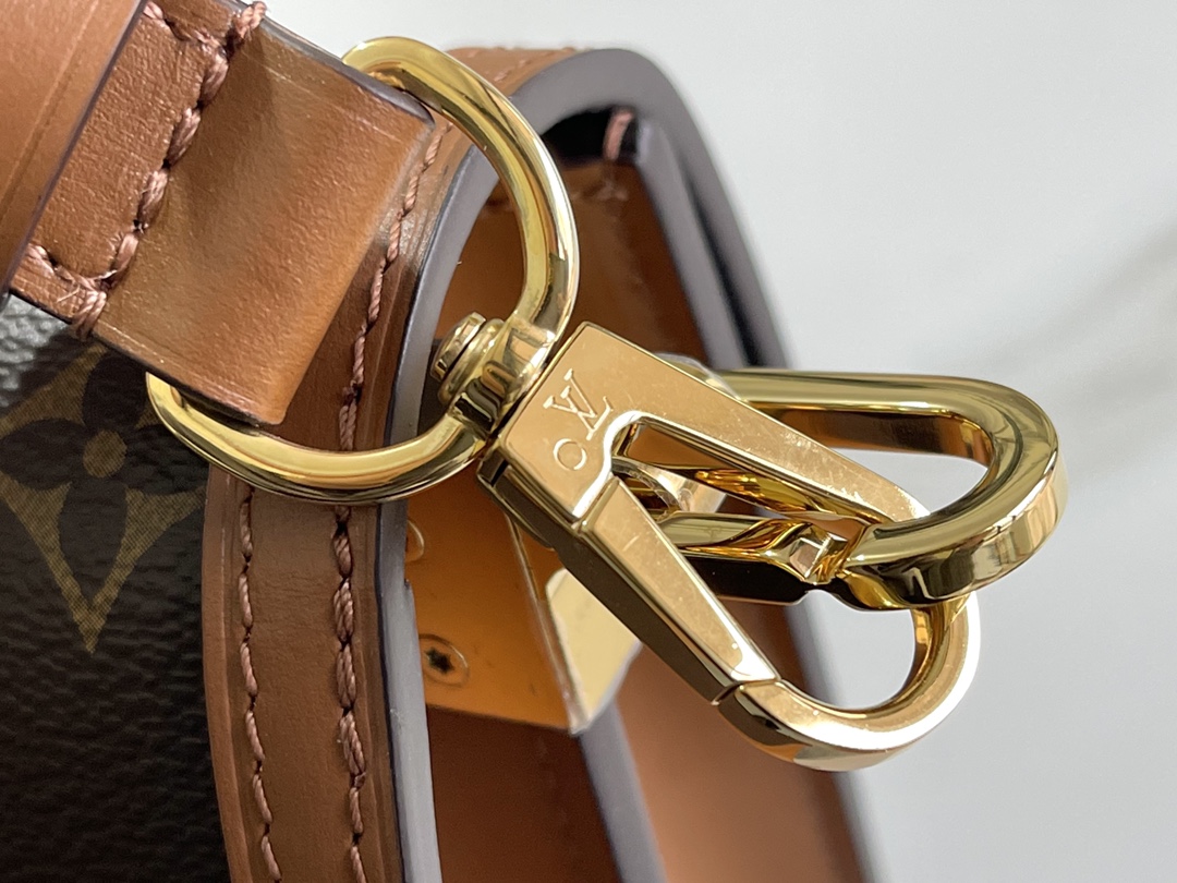 Louis Vuitton Haute Couture Classic Luxury Handbag Shoulder Crossbody 7