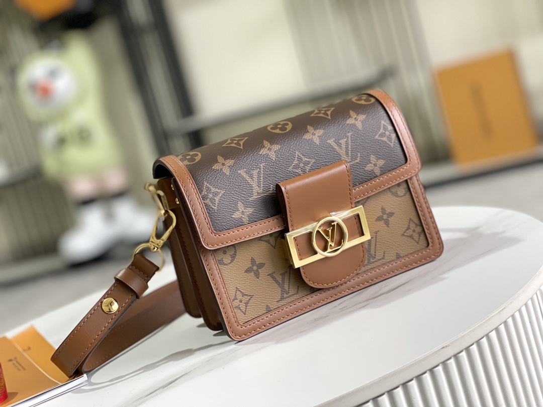 Louis Vuitton Haute Couture Classic Luxury Handbag Shoulder Crossbody 2