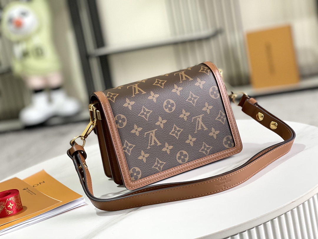 Louis Vuitton Haute Couture Classic Luxury Handbag Shoulder Crossbody 3