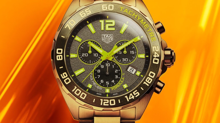 NO:152956,New model, high appearance! original Tagheuer F1 series, quartz men's watch original single product!  Six-pin chronograph with calendar!  Original Swiss movement!  Steel strap case, sapphire glass!  The counter is sold for more than 10,000 yuan!  ~43mm watch diameter!  Complete packaging for the counter!  tag heue19860909新款,高颜值! original Tagheuer 泰格豪雅F1系列,石英男士腕表 原单货！六针计时带日历！瑞士原装机芯！精钢表带表壳,蓝宝石玻璃！专柜售价一万多！～43mm表径！配专柜全套包装！,,tag heue,Watch