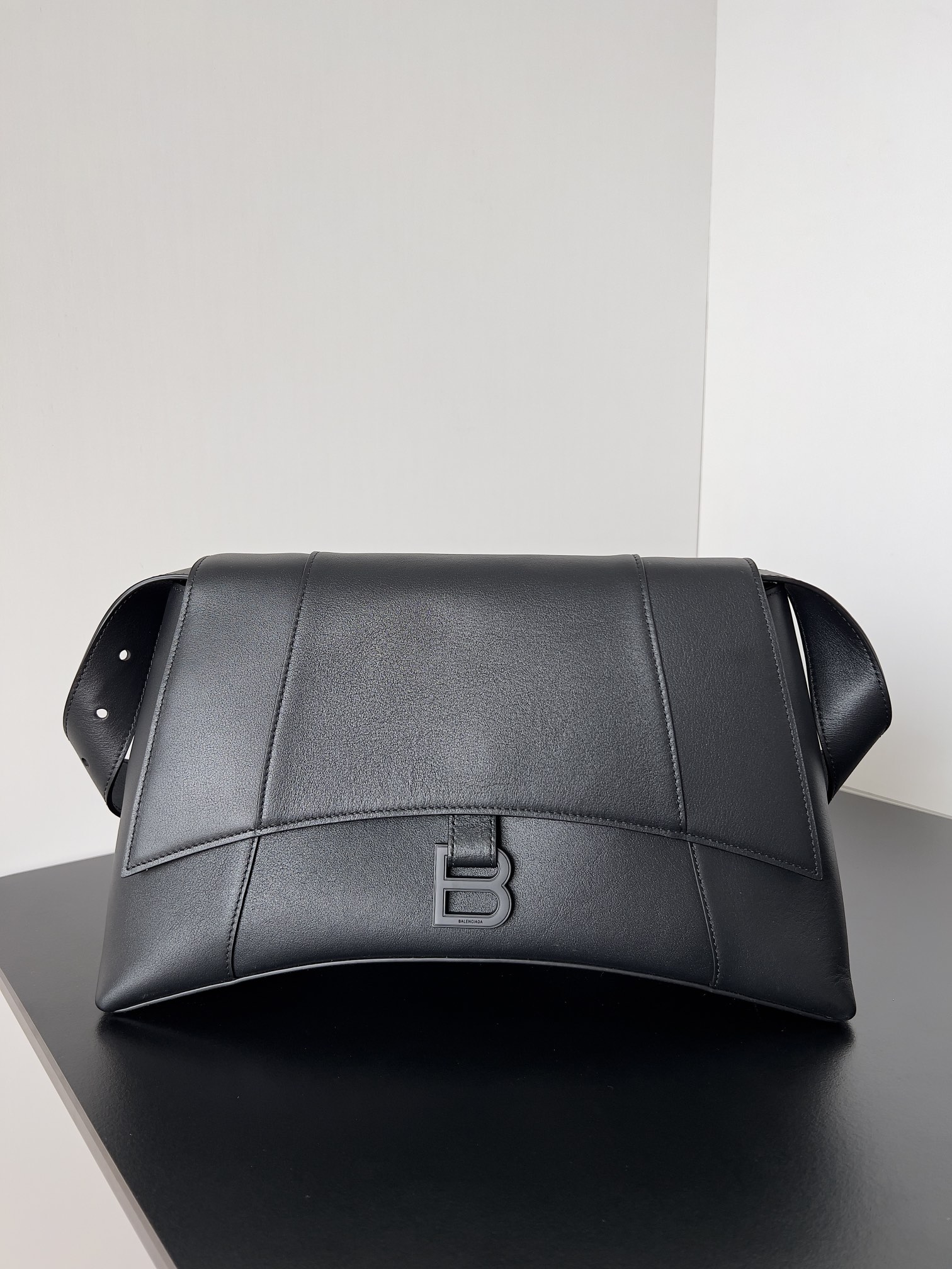 Balenciaga Crossbody & Shoulder Bags Hourglass Bags Cowhide Fall/Winter Collection