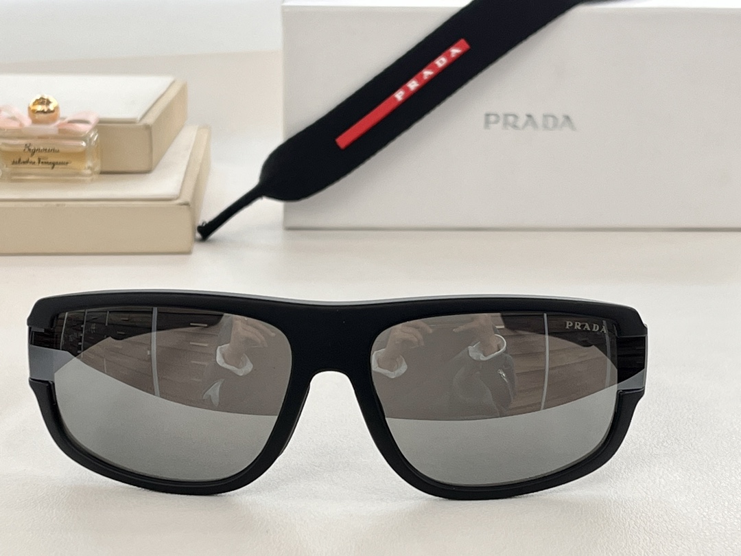PRADA普拉达运动款男士太阳眼镜