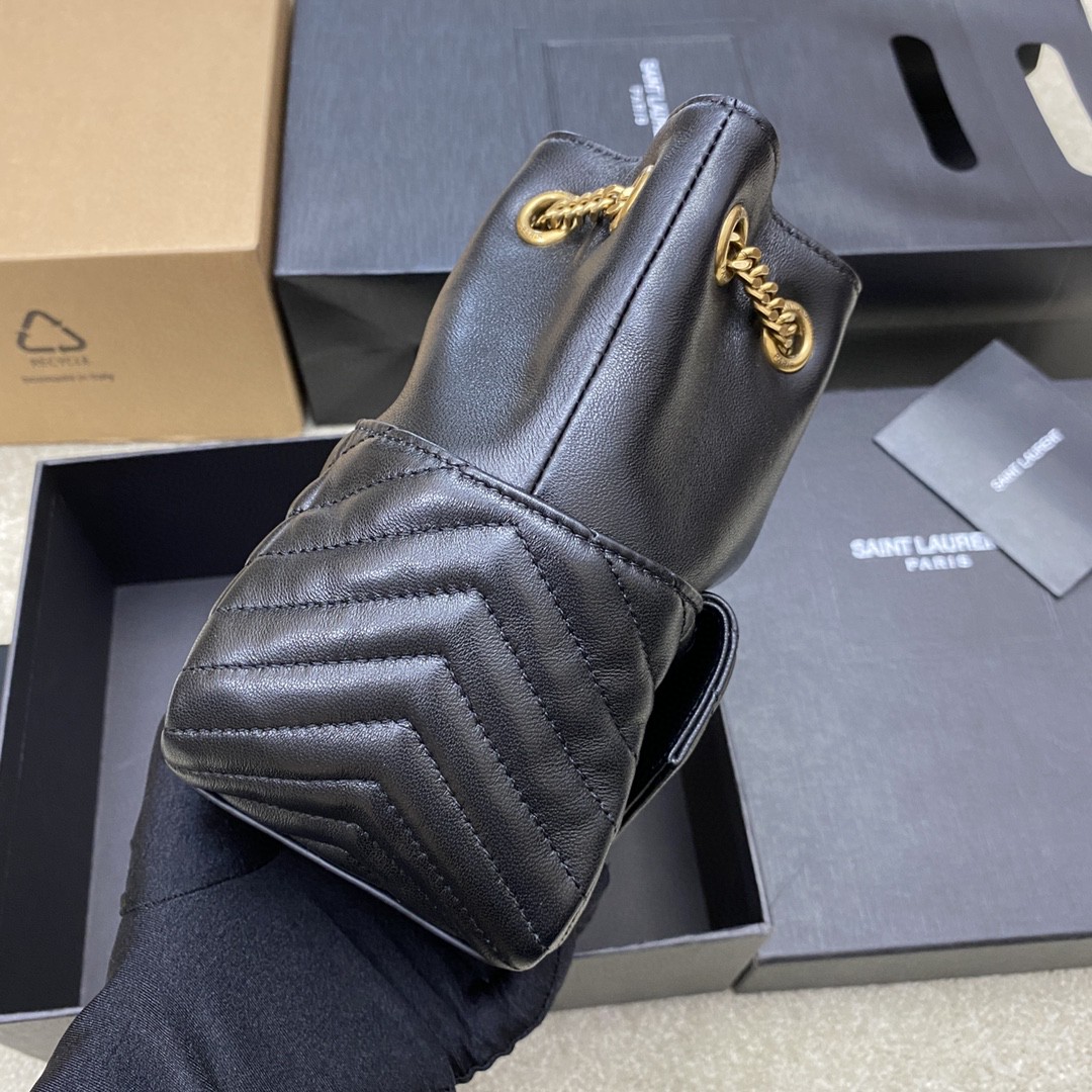 Saint Laurent 黑色羊皮/古金 、精品专供 最新V型绗缝迷你水桶包全新到货