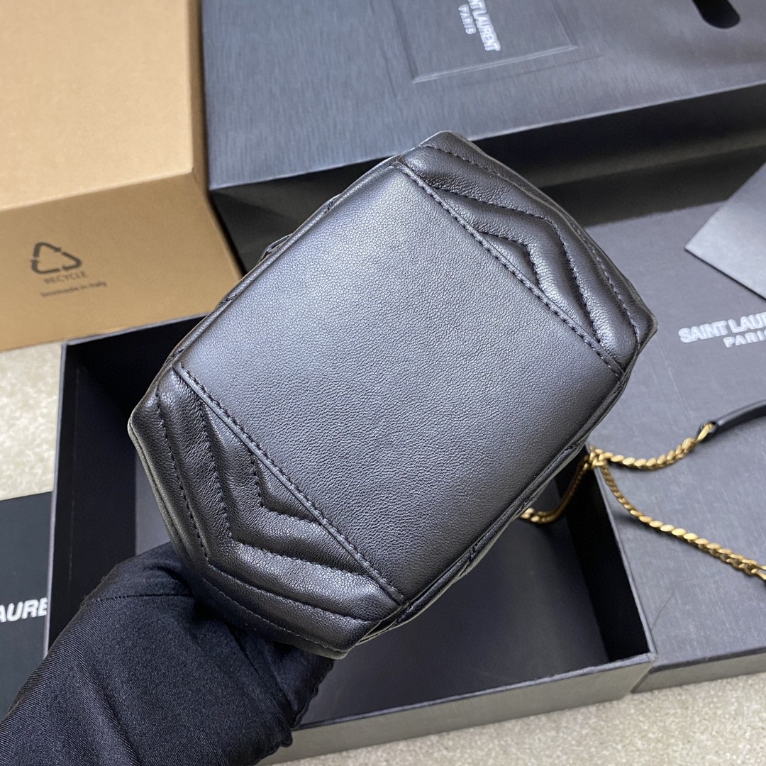 Saint Laurent 黑色羊皮/古金 、精品专供 最新V型绗缝迷你水桶包全新到货