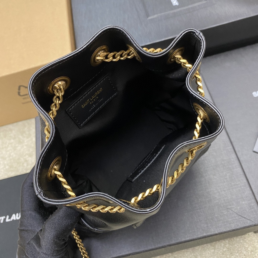 Saint Laurent 黑色羊皮/古金 、精品专供 最新V型绗缝迷你水桶包全新到货
