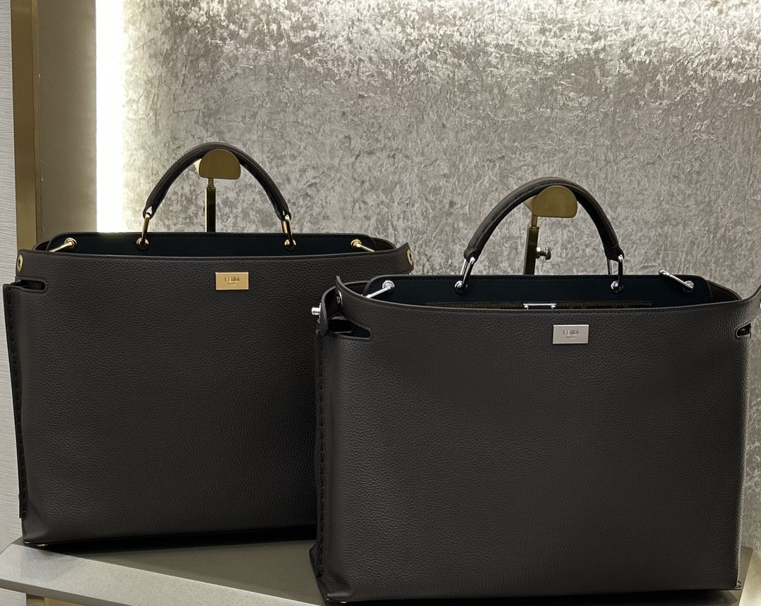 Fendi Peekaboo Black 41*13*29cm business