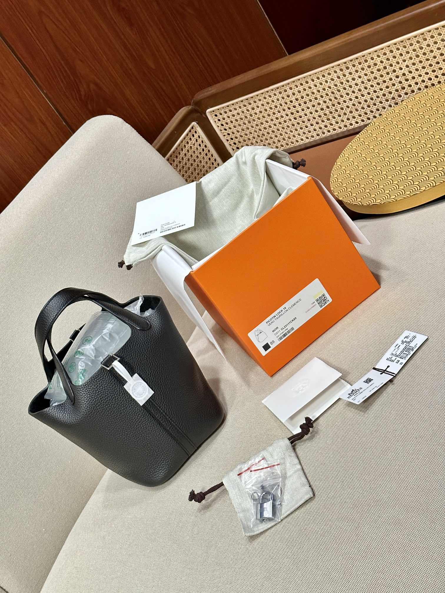 HERMES BLACK PHW Picotin 18 Taurillon Clemence. REAL 1:1 HAND-STITCHED!!!