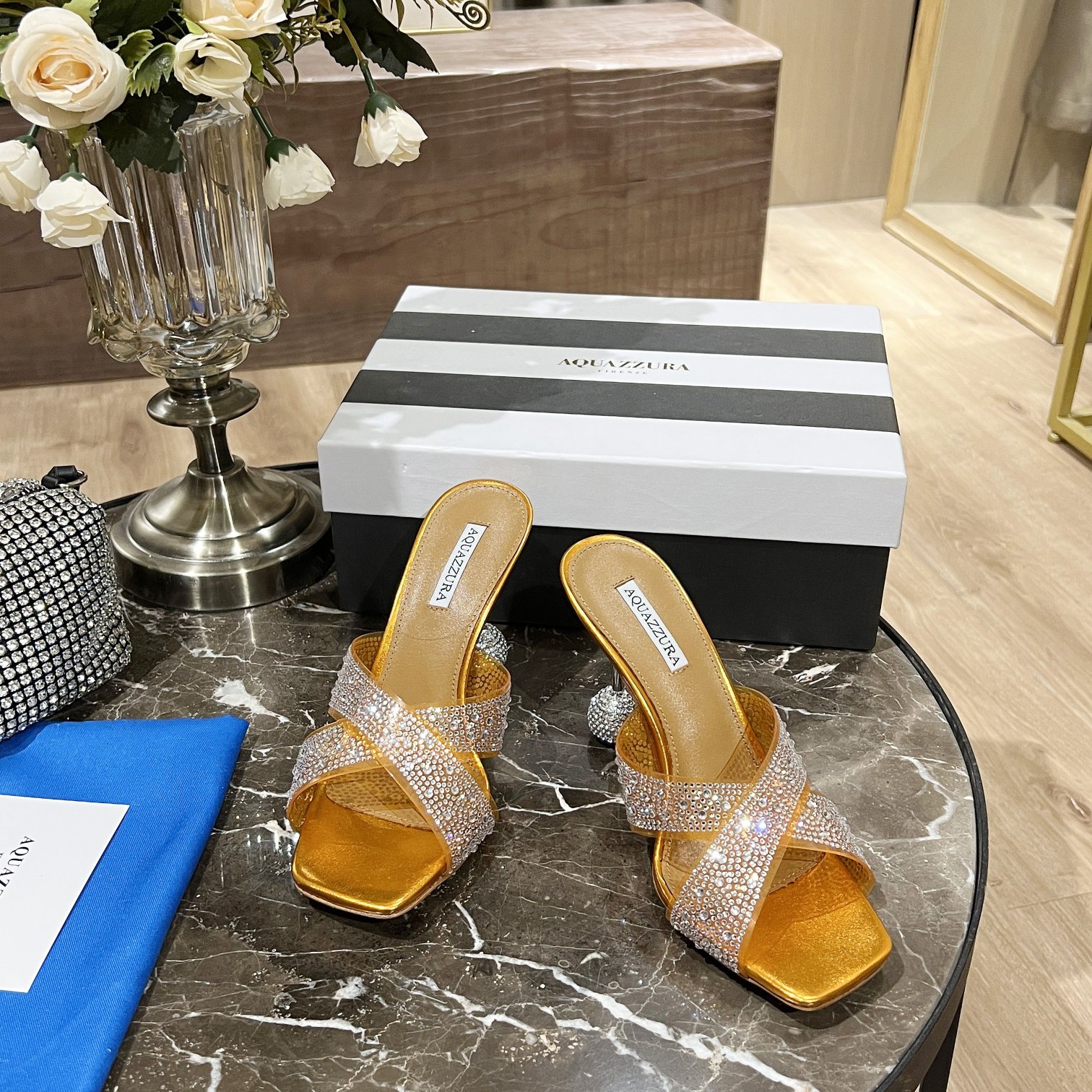 Aquazzura2023年快乐年快