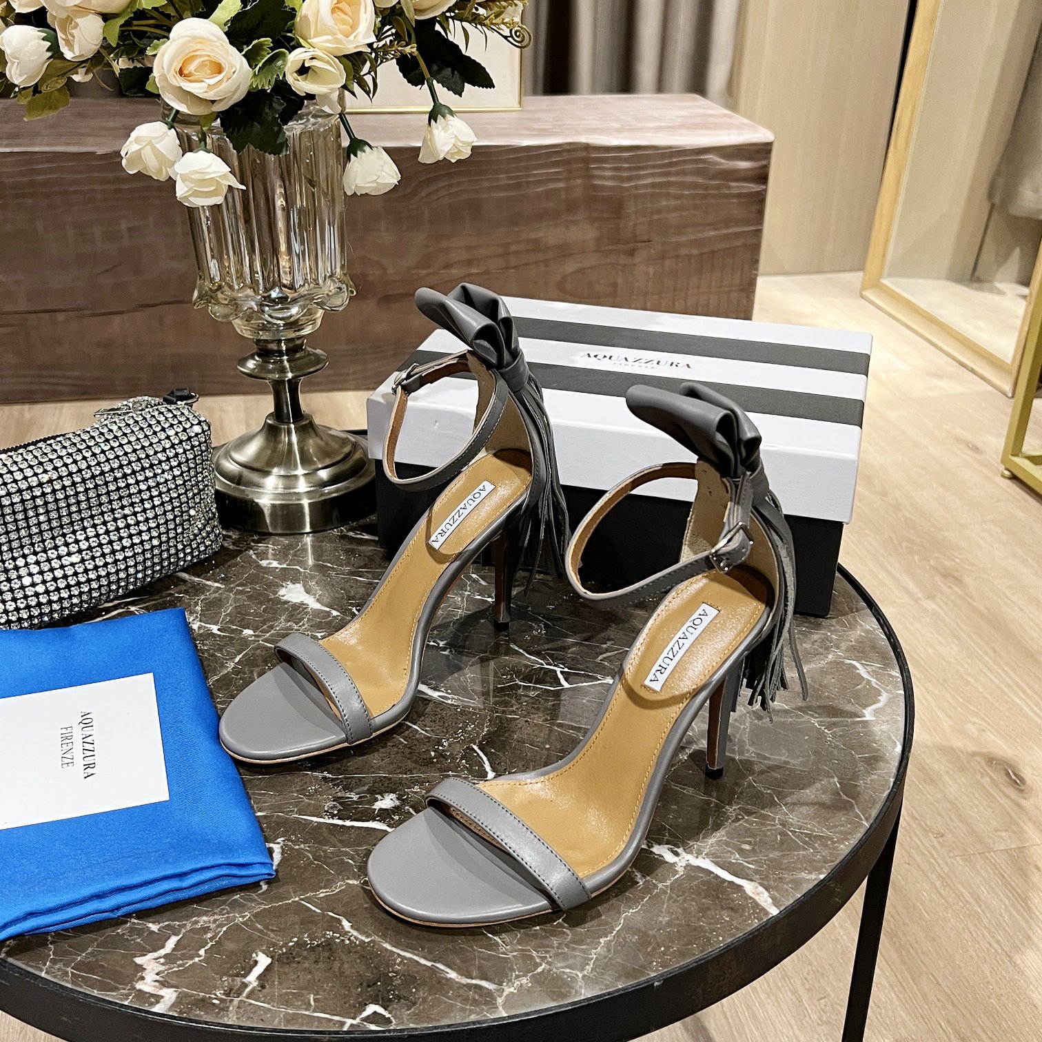 Aquazzura2023巴黎橱窗定