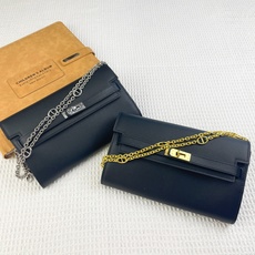 新款爱马仕HERMES kelly 单肩包 。 材质:头层empson 牛皮 尺寸:22*14*6cm 型号:360手 新款爱马仕HERMES kelly 单肩包 。 材质:头层empson 牛皮 尺寸:22*14*6cm 型号:360手