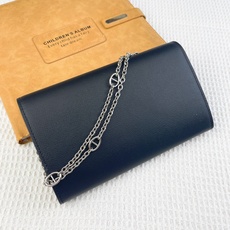 新款爱马仕HERMES kelly 单肩包 。 材质:头层empson 牛皮 尺寸:22*14*6cm 型号:360手 新款爱马仕HERMES kelly 单肩包 。 材质:头层empson 牛皮 尺寸:22*14*6cm 型号:360手