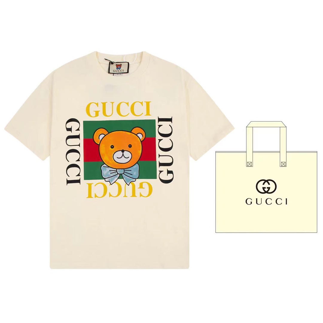 （➕5🉑配手提袋） Gucci 古驰 Kai x Gucci 联名款 泰迪熊印花短袖 原版面料 官方同款 定制240克同缸染面料 手感非常舒服 春夏最新砖柜同步 OS落肩版型 时尚又个性 超级百搭好看的一款 男女都非常合适 人手必备款 …
