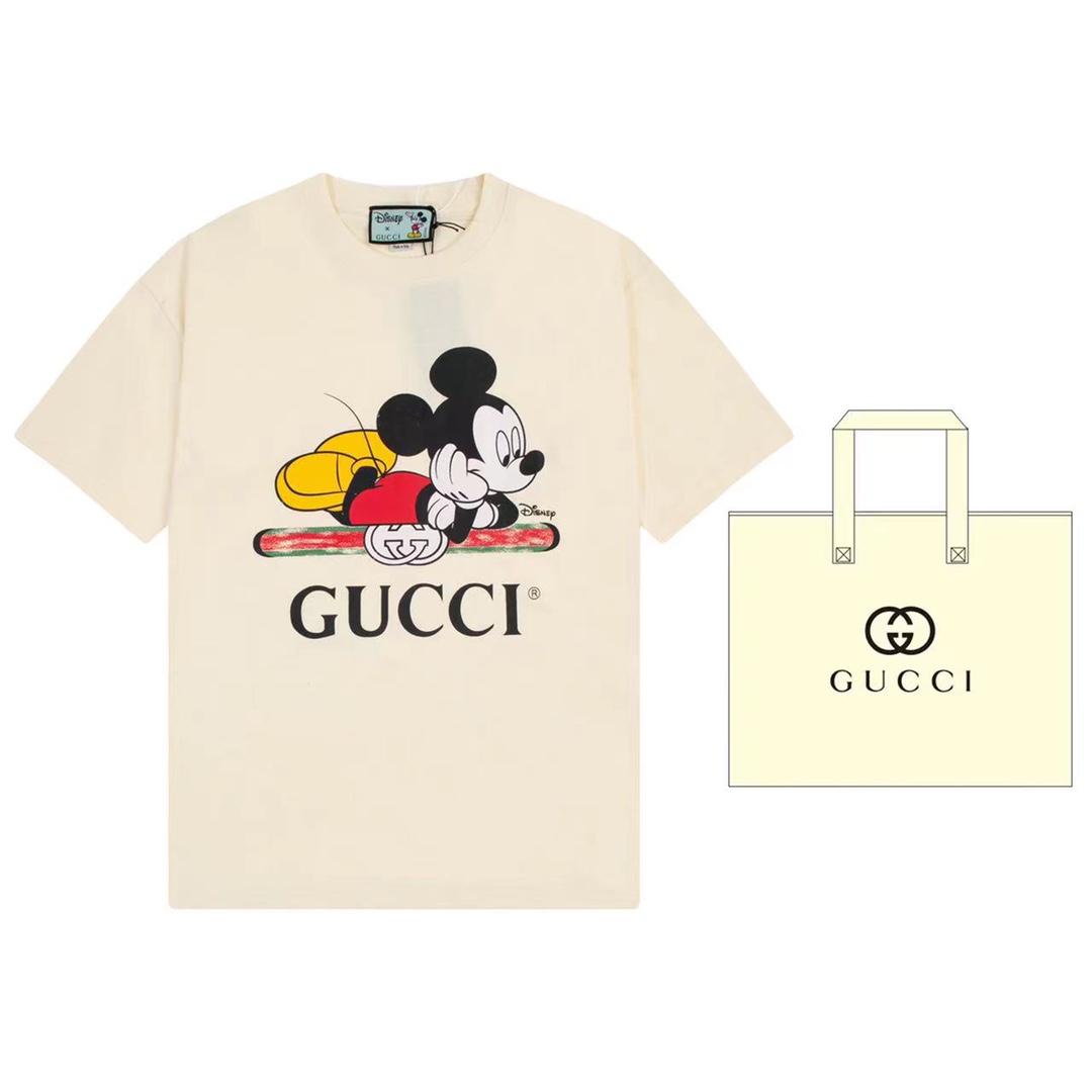 （➕5🉑配手提袋） Gucci 古驰 Gucci x Disney联名款 米奇印花超大造型短袖 原版面料 官方同款 定制240克同缸染面料 手感非常舒服 春夏最新砖柜同步 OS落肩版型 时尚又个性 超级百搭好看的一款 男女都非常合适 人…