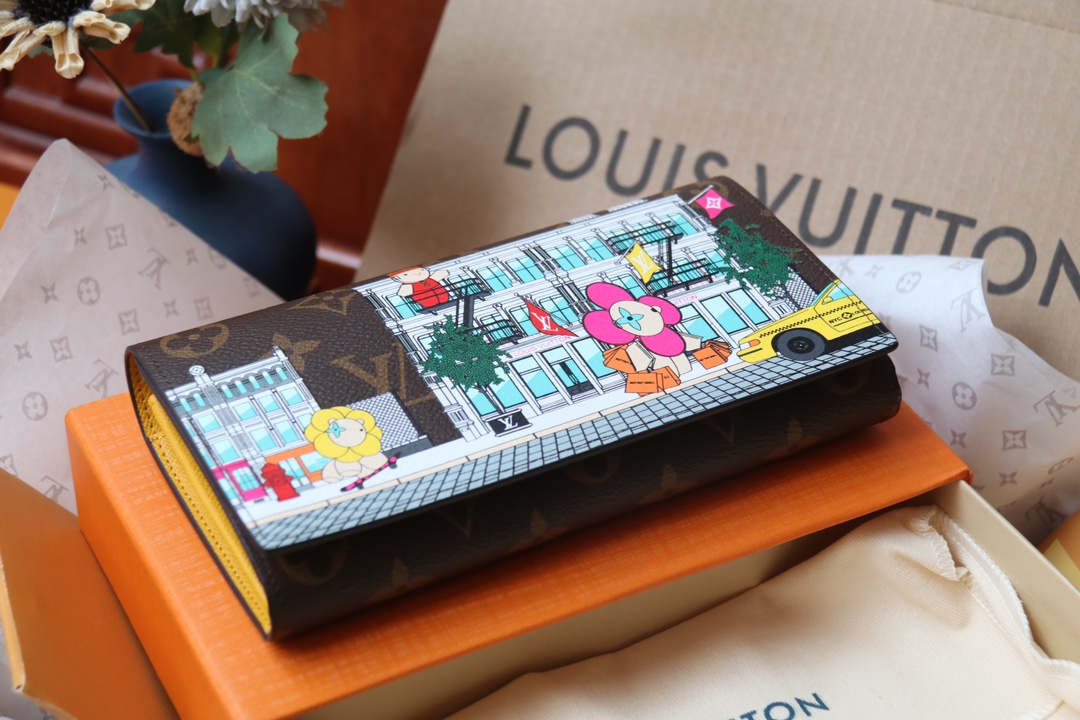Louis Vuitton 独家 M82008这款Sarah钱包采用Damier Ebene帆布制作