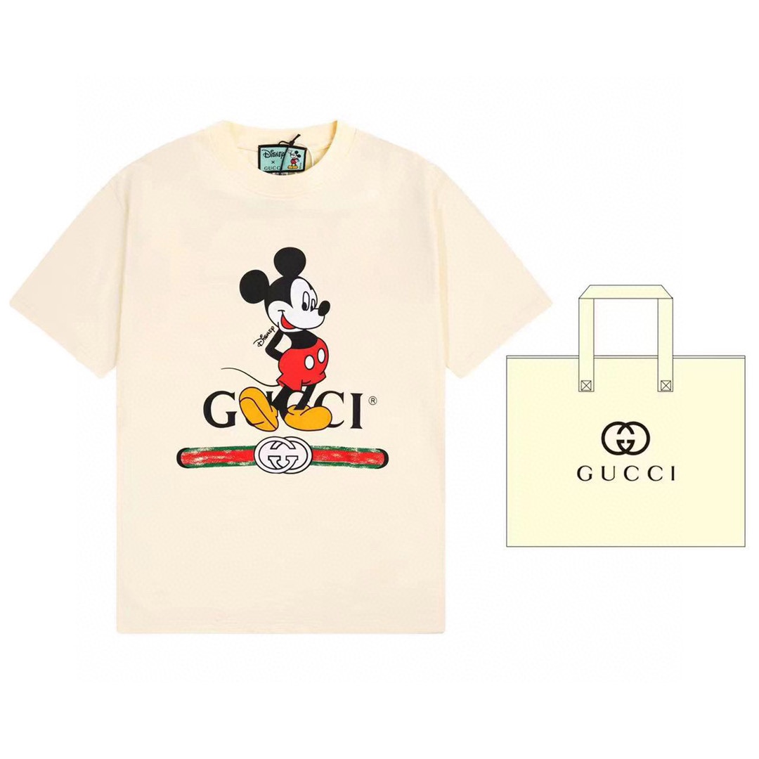 （➕5🉑配手提袋） Gucci 古驰 Gucci x Disney联名款 米奇印花超大造型短袖 原版面料 官方同款 定制240克同缸染面料 手感非常舒服 春夏最新砖柜同步 OS落肩版型 时尚又个性 超级百搭好看的一款 男女都非常合适 人…