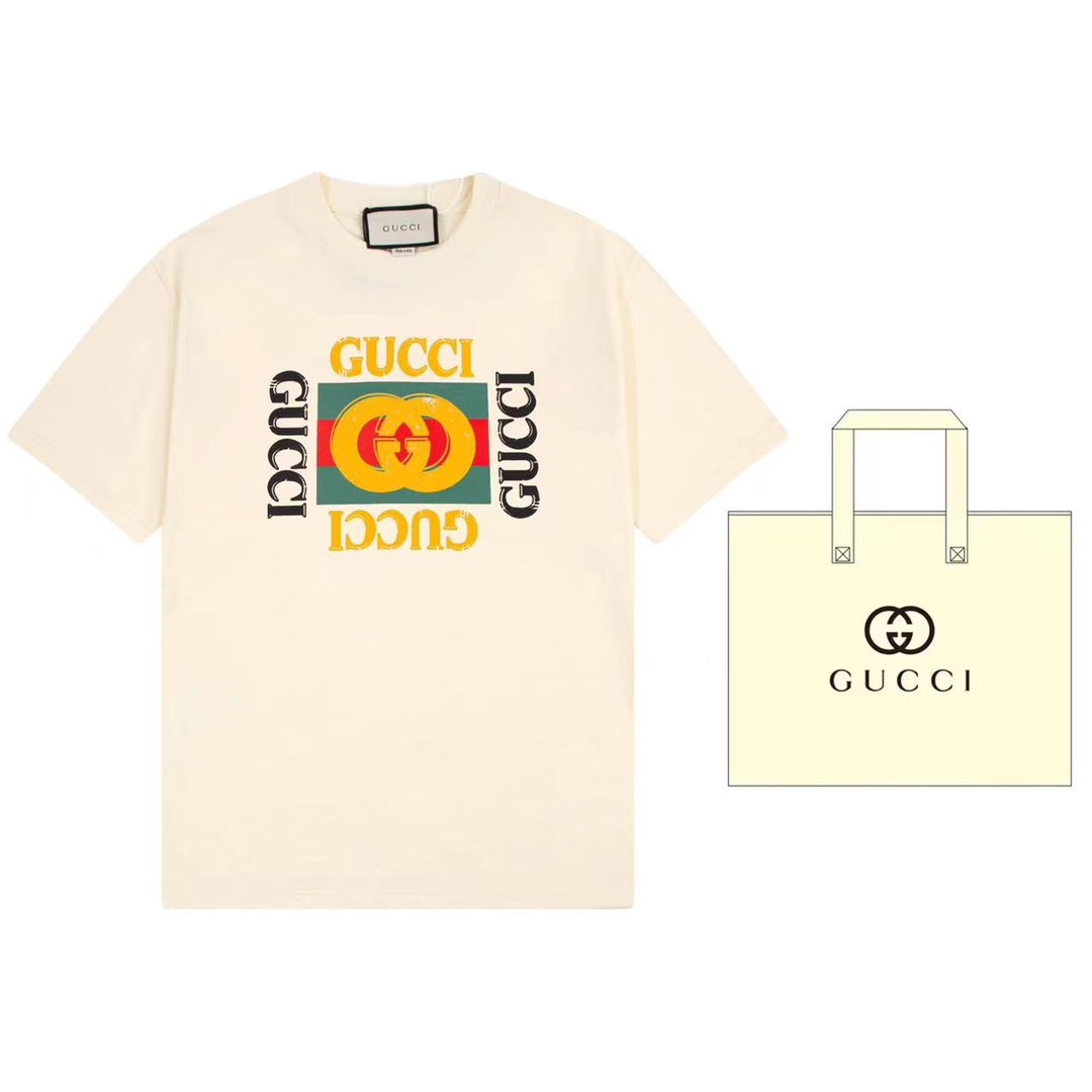 (+5 se puede equipar con bolsa de mano) Gucci Gucci camiseta de manga corta con cuello redondo, estampado clásico de le…