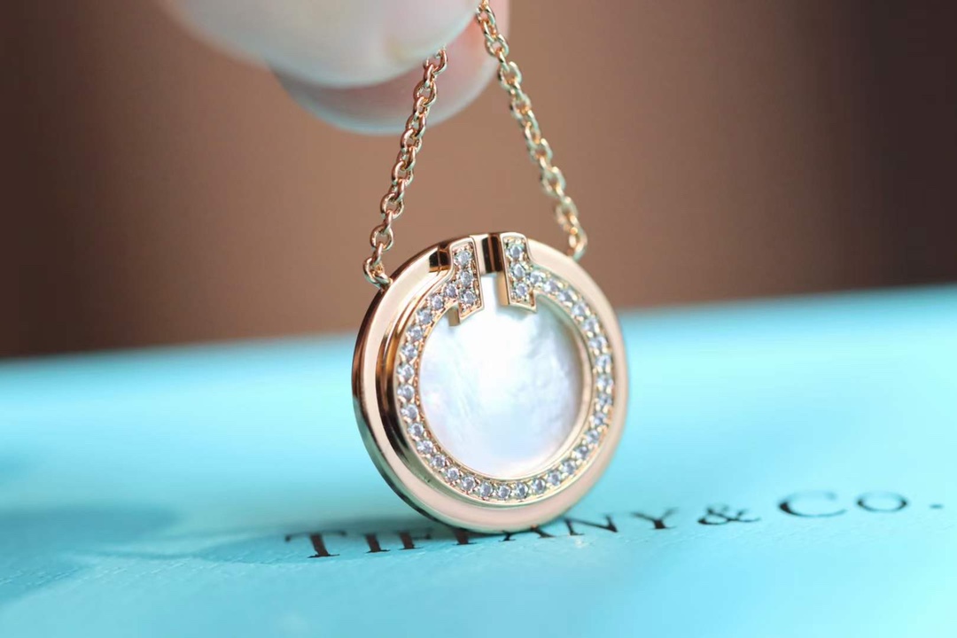 Tiffany & Co. Tiffany&Co.T two双t白贝母项链
