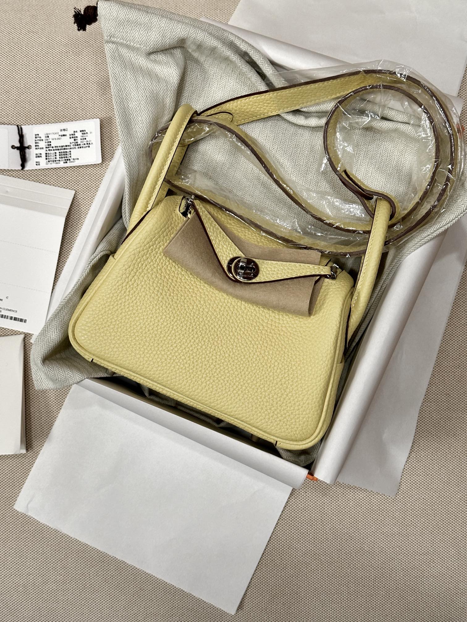 Hermes Lindy Pale yellow mini shoulder everyday