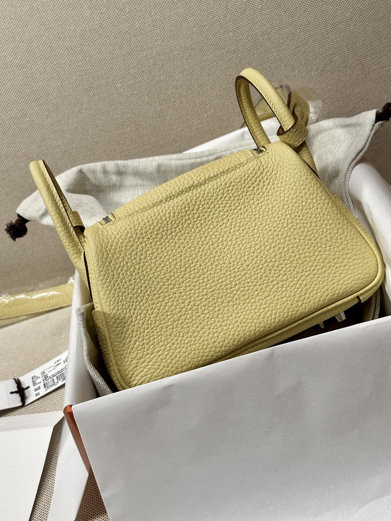 Hermes Lindy Pale yellow mini shoulder everyday
