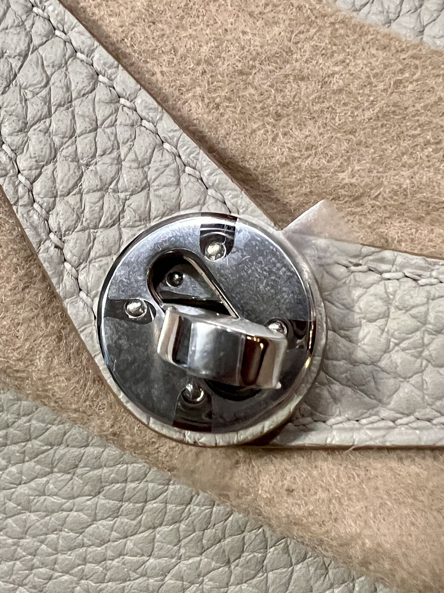 Hermes Lindy Cream mini shoulder everyday