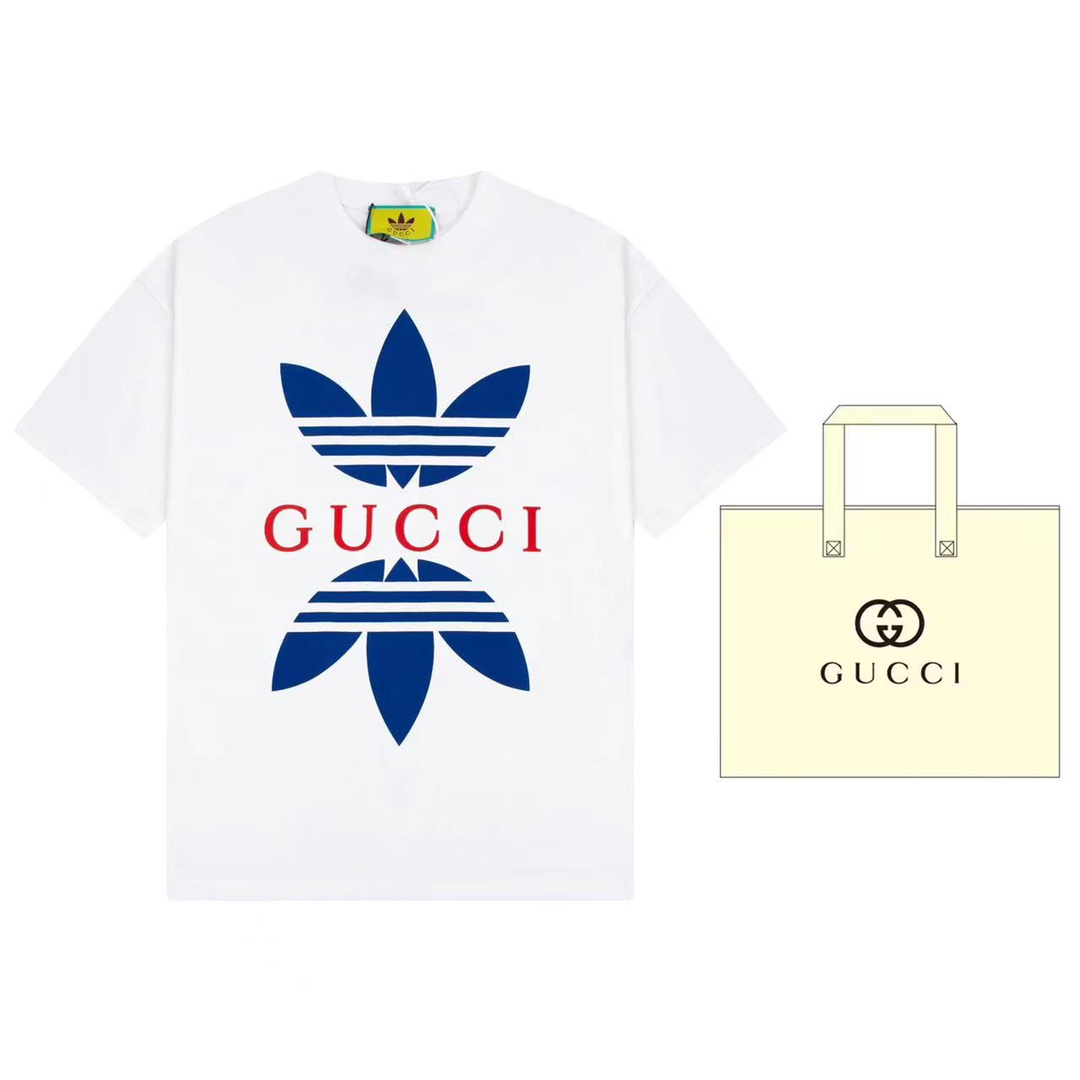 （➕5🉑配手提袋） Gucci 古驰 adidas和Gucci大胆探索联名系列，织带和GG字母交织图案巧妙搭配白色三条纹和三叶草徽标。该系列灵感源自创作总监80年代和90年代的美好回忆，融汇两个品牌丰富悠久的历史传承及标志性的设计语言，…