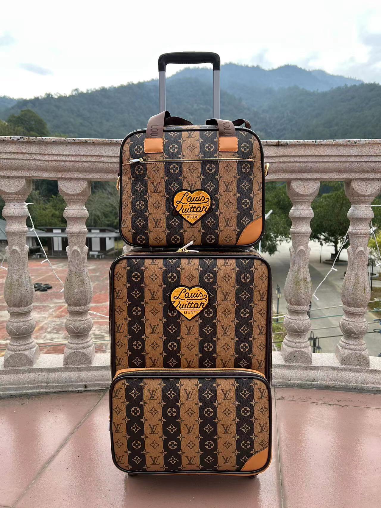 Louis Vuitton LOUIS VUITTON ruedas giratorias ultra resistentes al desgaste, ✈️✈️✈️ viaje flexible con aleación de alum…