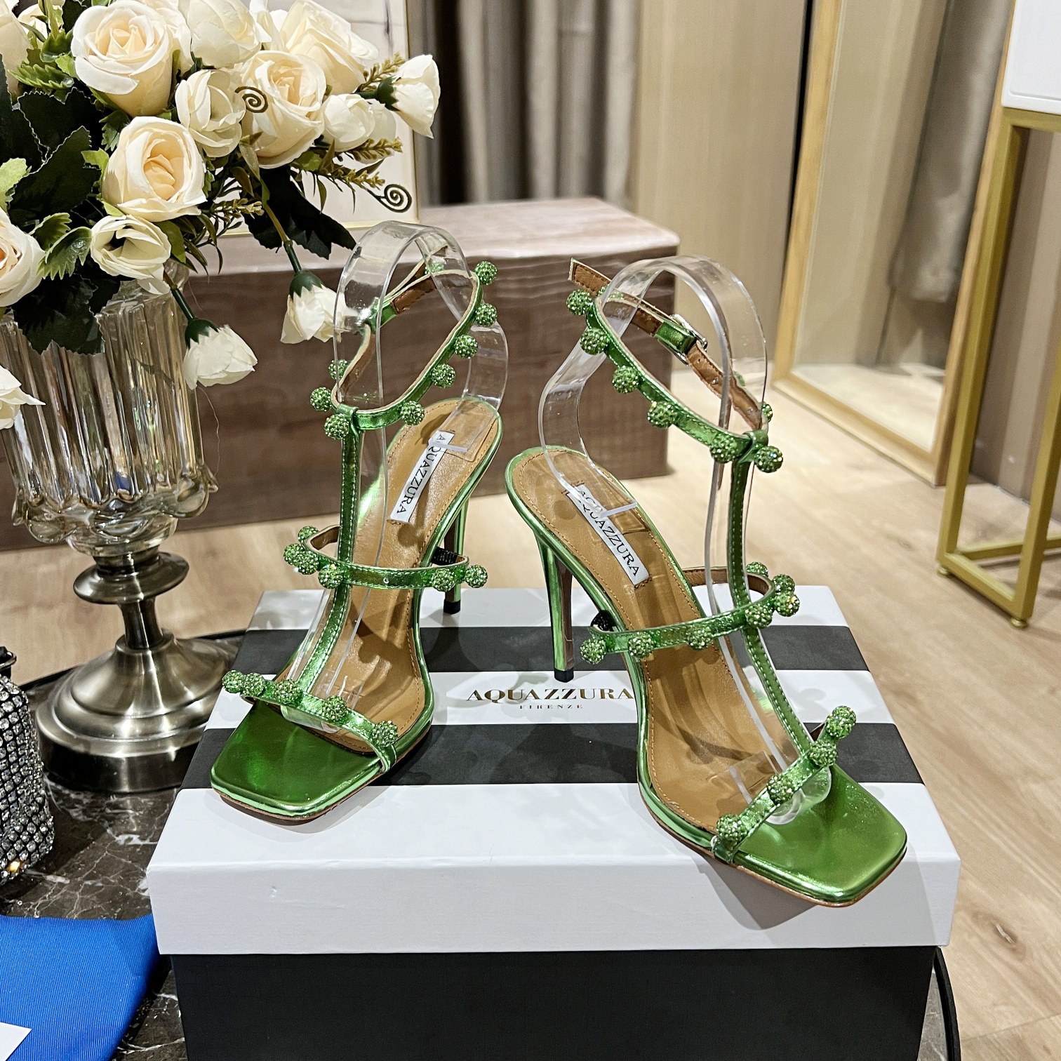 Aquazzura2023身为一位希