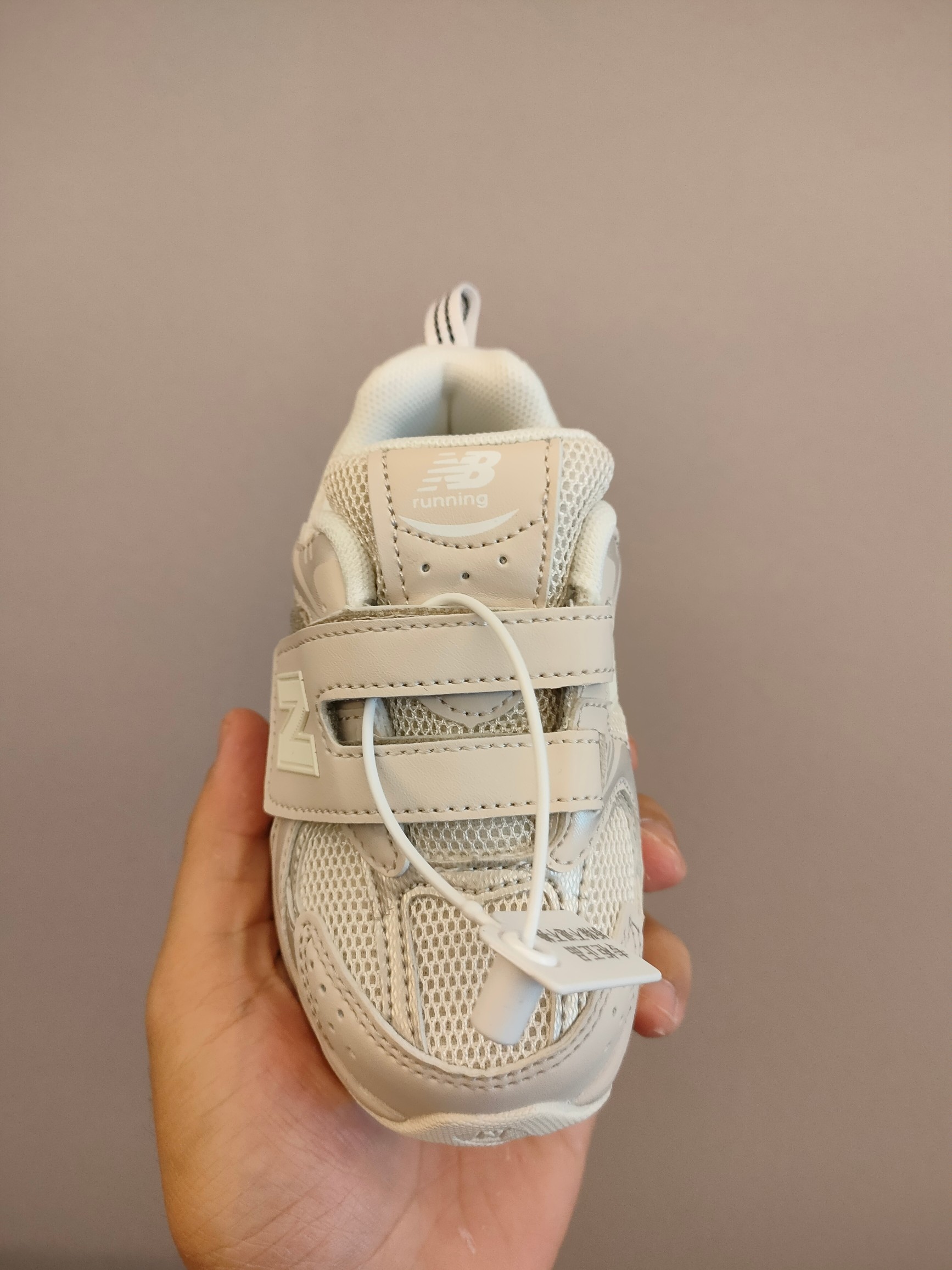 图片[4]-530魔术贴 软材质+魔术贴+防臭海波丽鞋店 尺码26-37 带来经典系列 经典的530系列！该系列传承了品牌的诸多优点，大胆创新！堪称经典系列里的经典，也是最为热门的系列！时隔一年，再次带来的童鞋，必属重磅～-选品中心