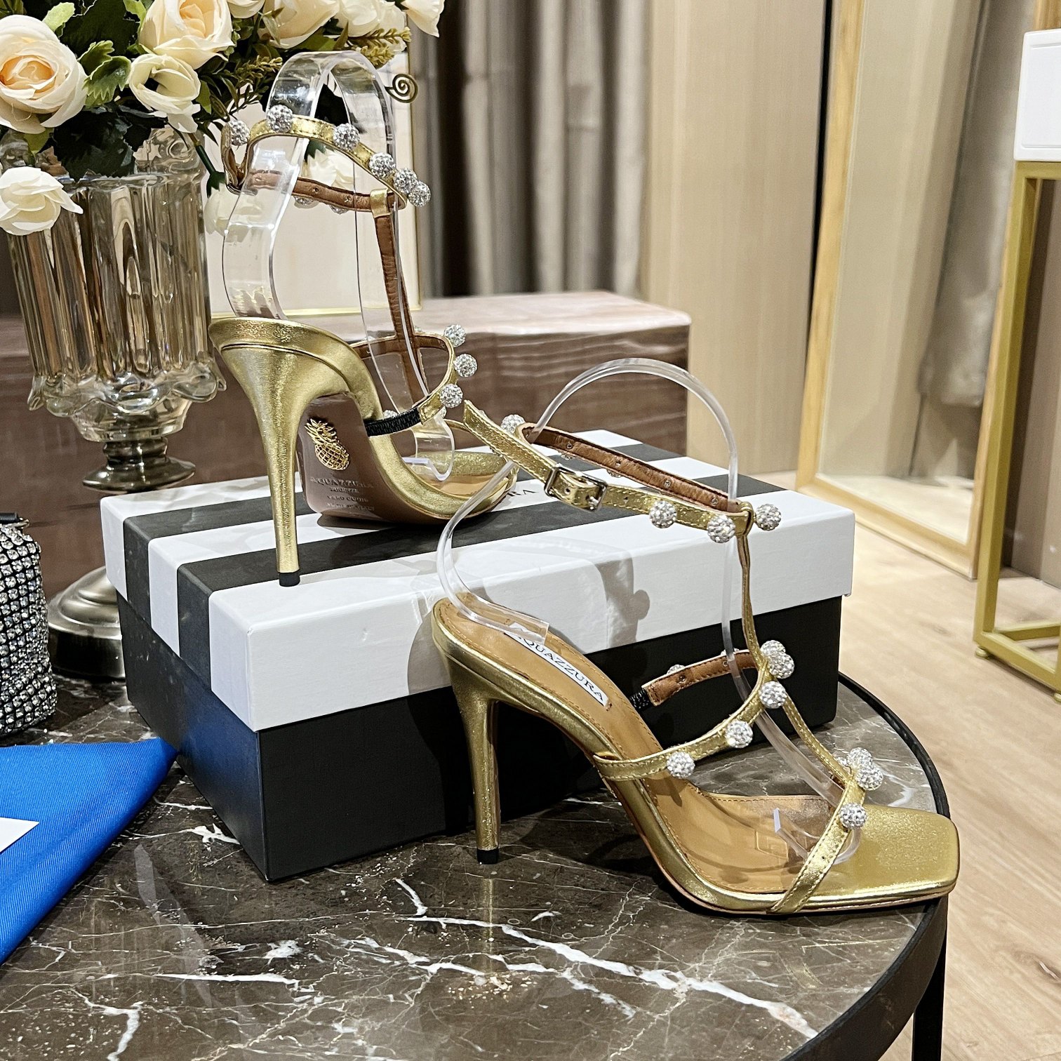 Aquazzura2023身为一位希